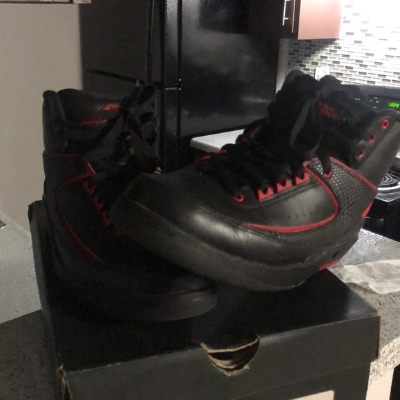 Retro 2’s - Picture 4 of 4